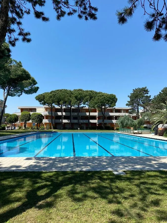 Casa Briciola - Fully Equipped, Garden And Pool Appartement Bibione